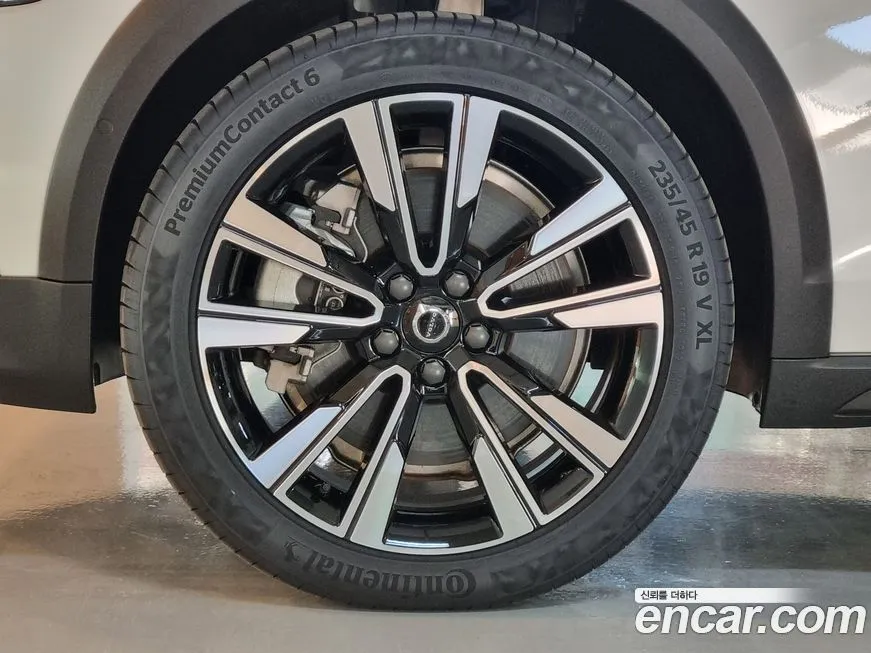 Volvo V60 2025 из KR, фото 5