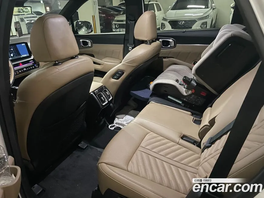 Kia Sorento — фото 7