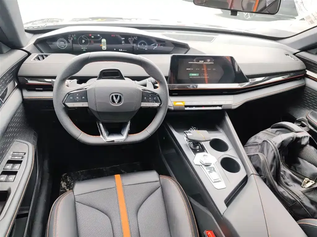 Changan UNI-V 2025 из CN, фото 10