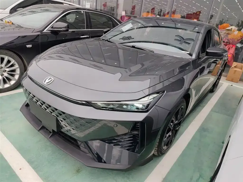 Changan UNI-V 2025 из CN, фото 2