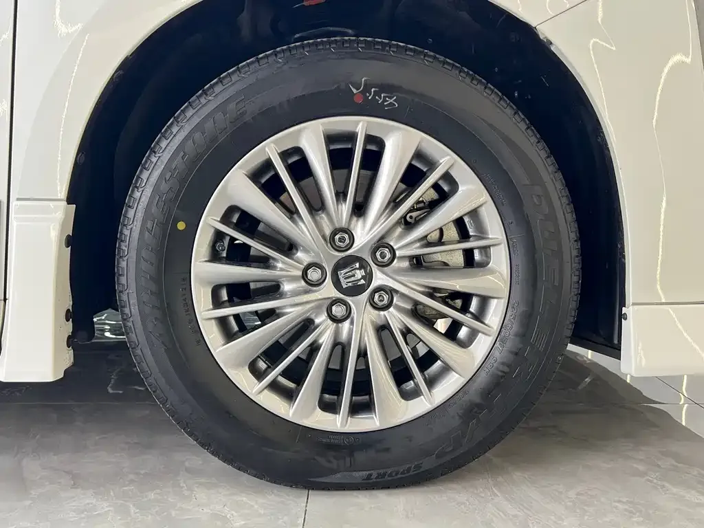 Toyota Vellfire 2022 из CN, фото 10