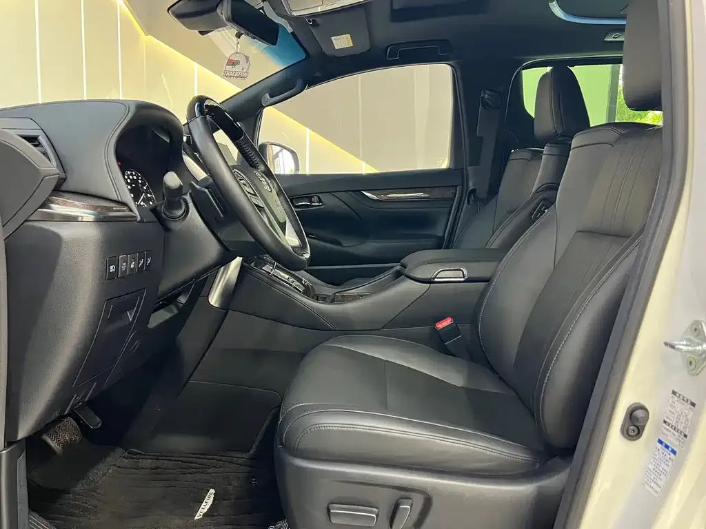 Toyota Vellfire 2022 из CN, фото 6