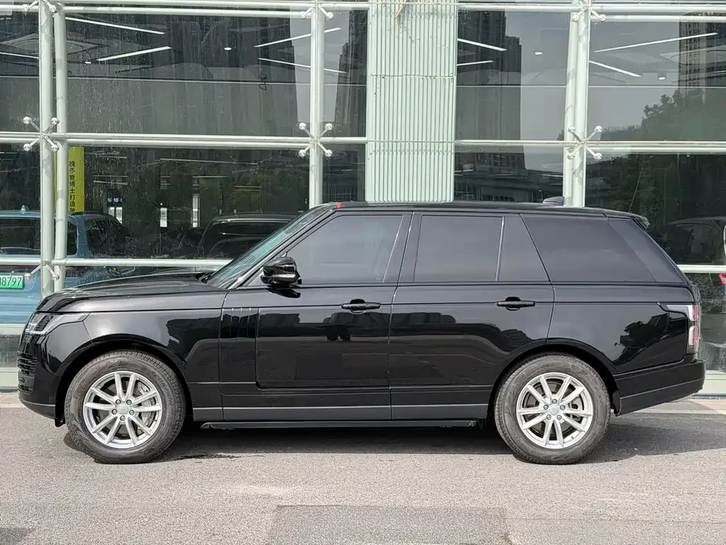 Land Rover Range Rover 2022 из CN, фото 2