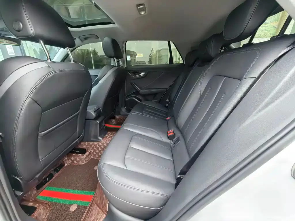 Audi Q2L 2024 из CN, фото 9