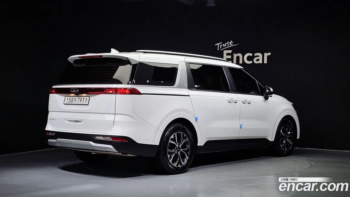 Kia Carnival 2023 из KR, фото 2