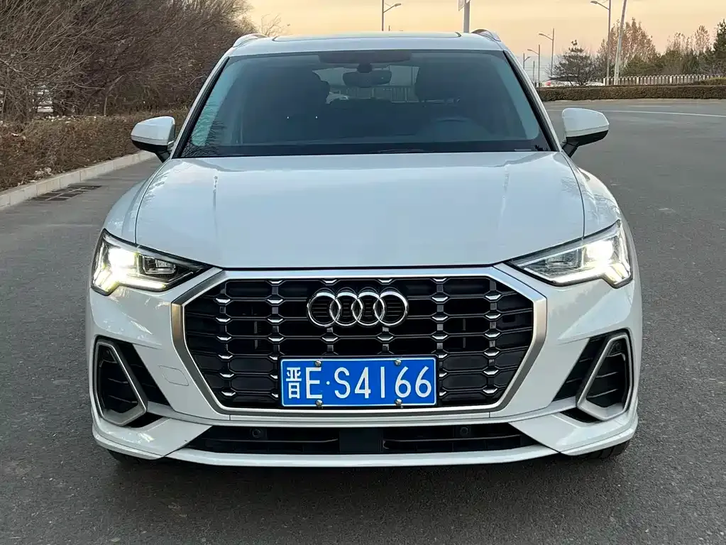 Audi Q3 2022 из CN, фото 2