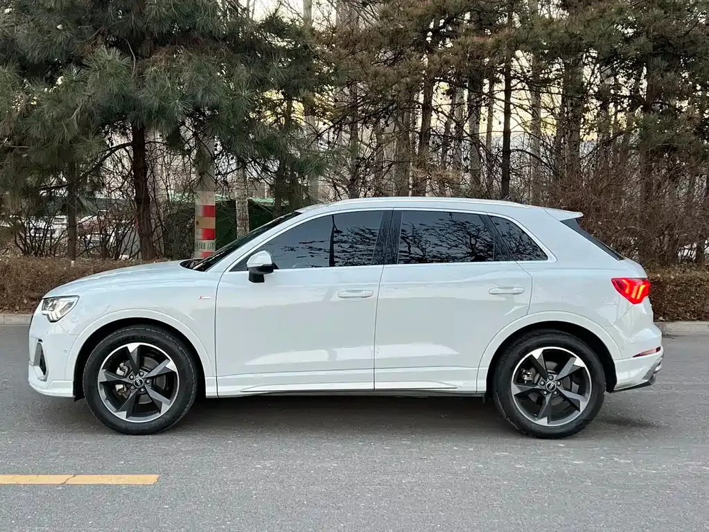 Audi Q3 2022 из CN, фото 4