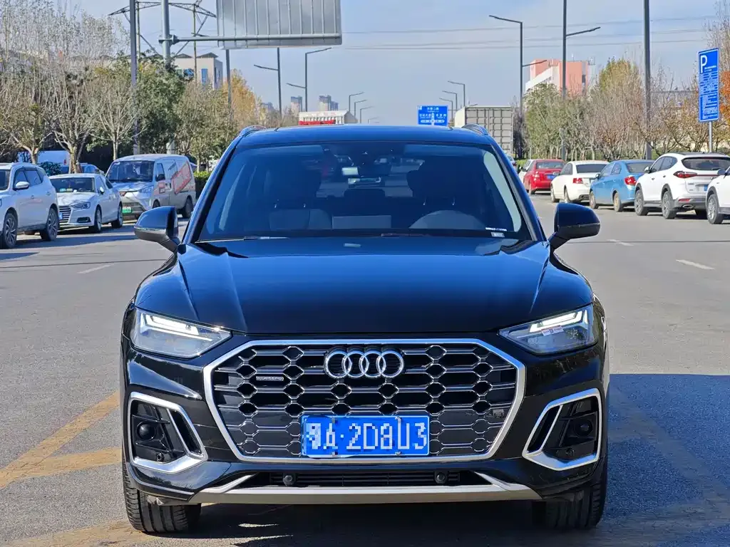 Audi Q5L 2023 из CN, фото 2
