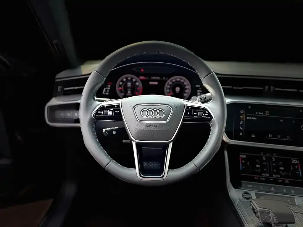 Audi A6L 2022 из CN, фото 5