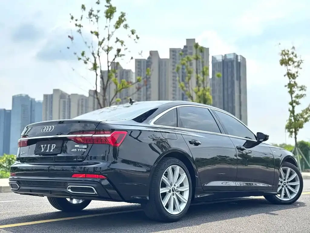 Audi A6L 2022 из CN, фото 9