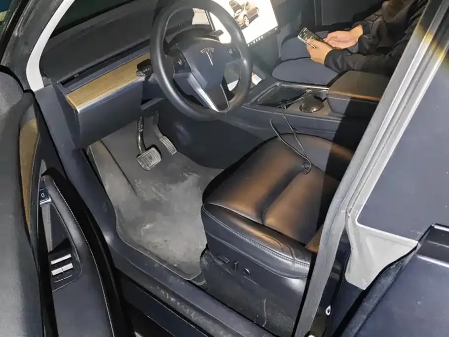 Tesla Model Y 2022 из CN, фото 9