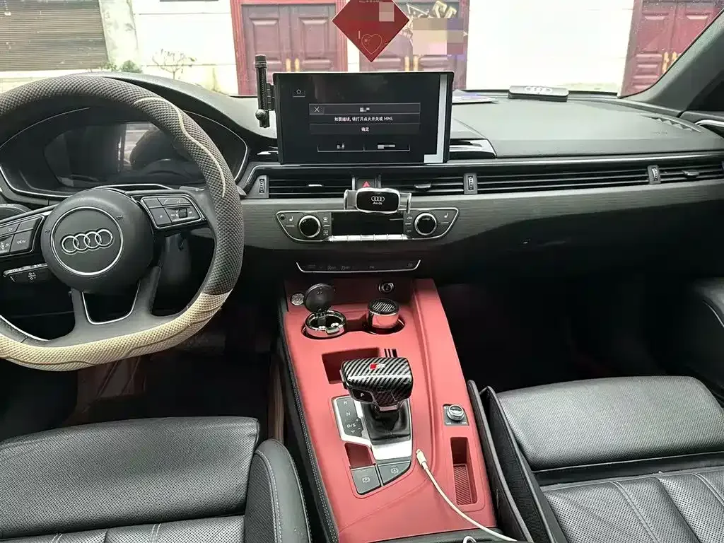 Audi A4L 2023 из CN, фото 2