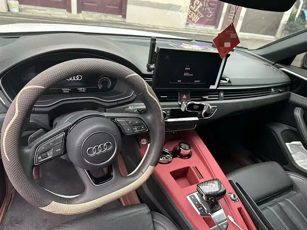 Audi A4L 2023 из CN, фото 5