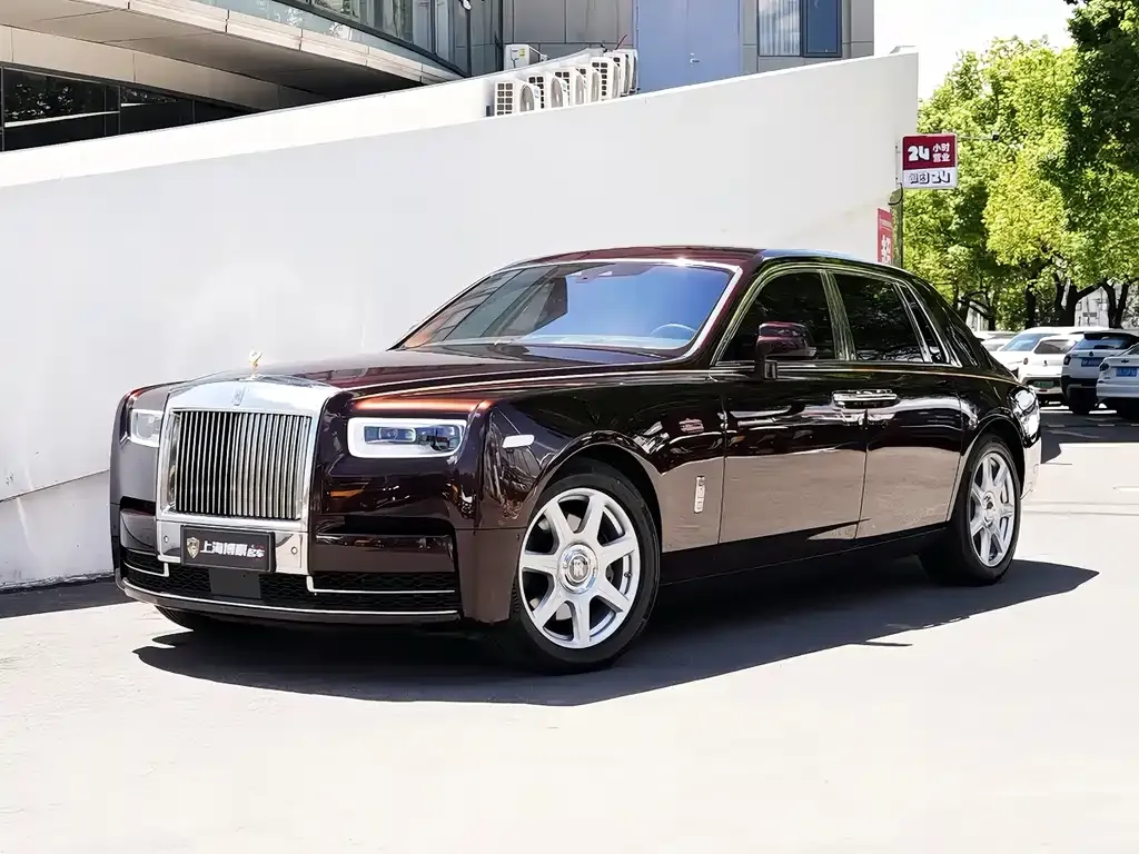 Rolls-Royce Phantom — фото 1