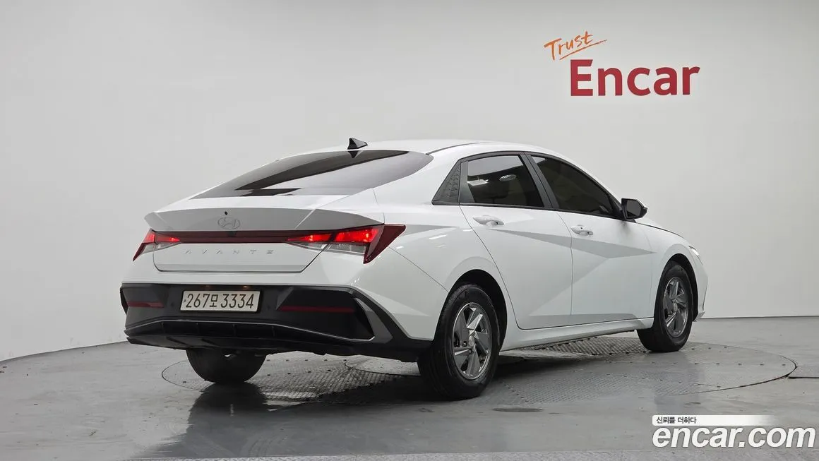 Hyundai AVANTE — фото 2