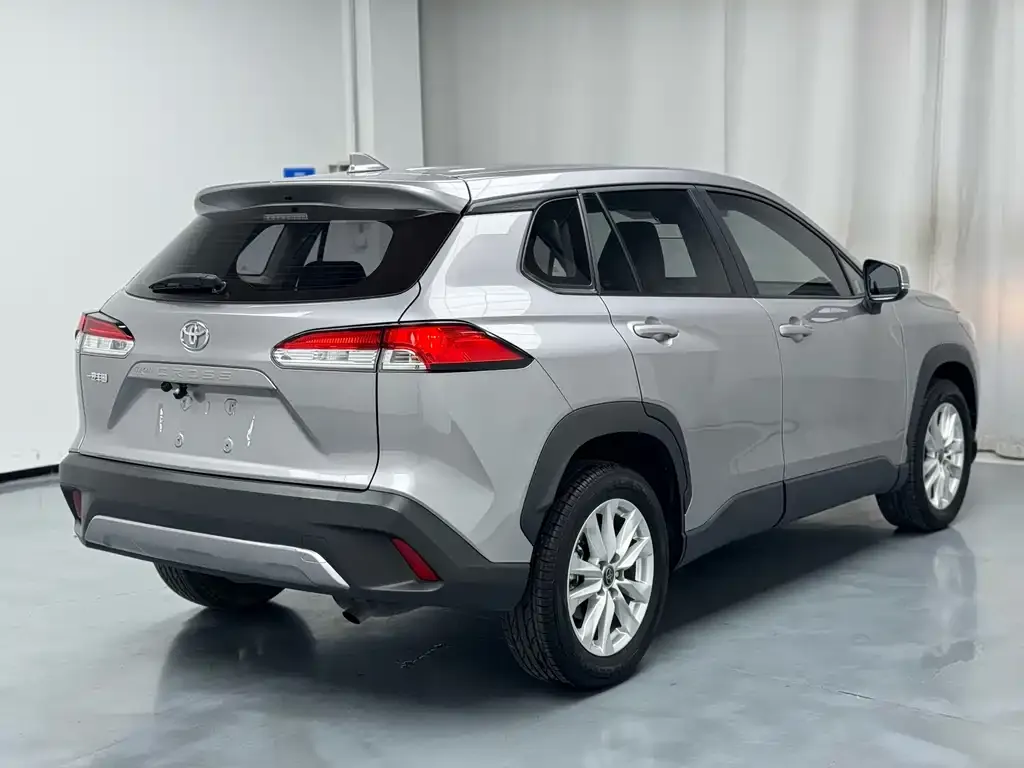 Toyota Corolla Cross 2022 из CN, фото 4