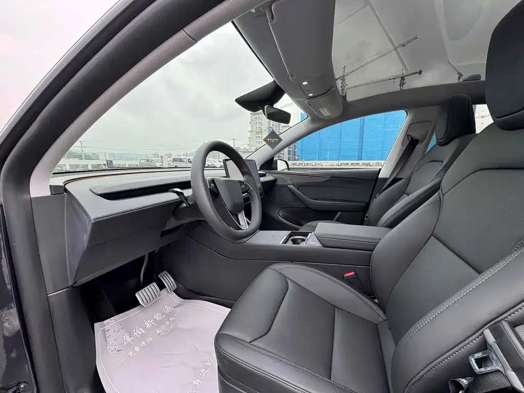 Tesla Model Y 2025 из CN, фото 7
