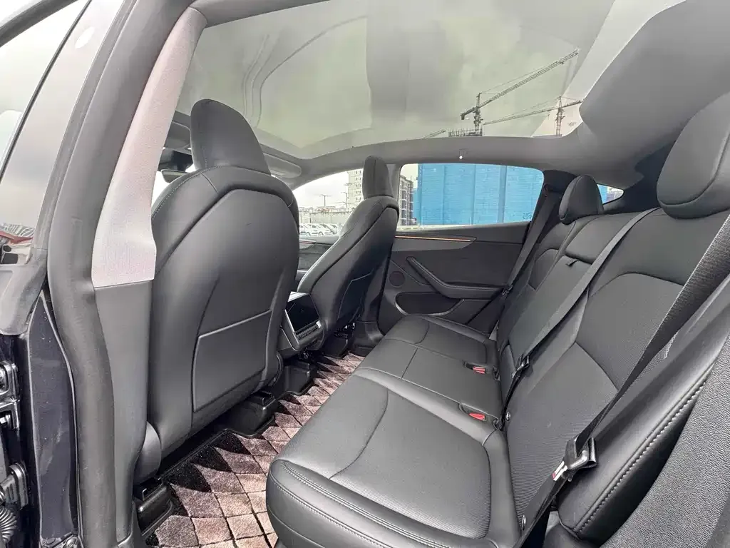 Tesla Model Y 2025 из CN, фото 8