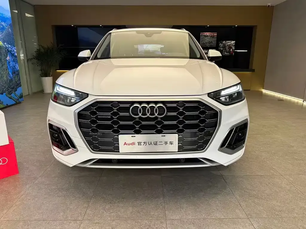 Audi Q5L 2023 из CN, фото 2