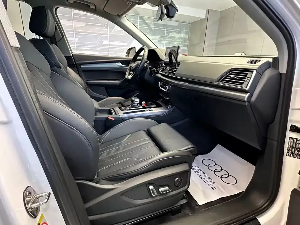 Audi Q5L 2023 из CN, фото 8