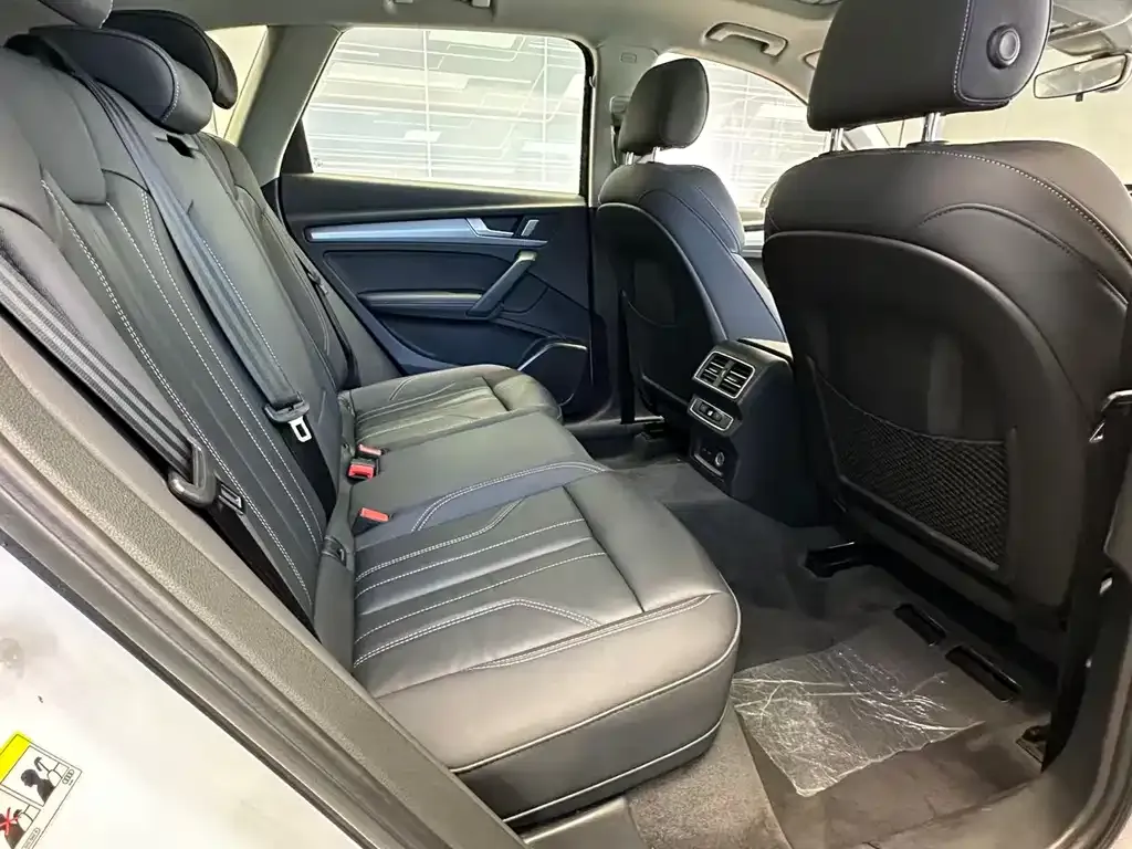 Audi Q5L 2023 из CN, фото 9