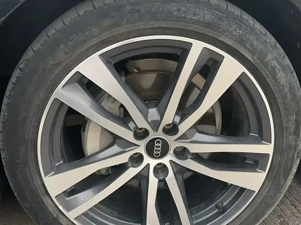 Audi A6L 2024 из CN, фото 6