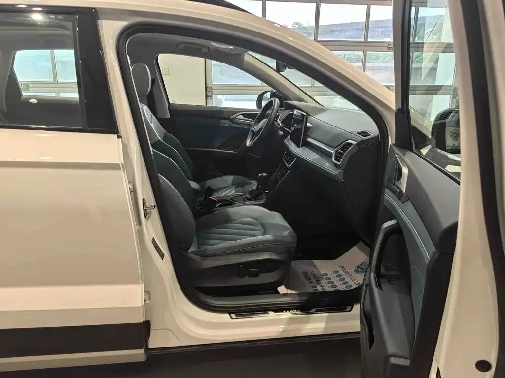 Volkswagen Tharu 2024 из CN, фото 10