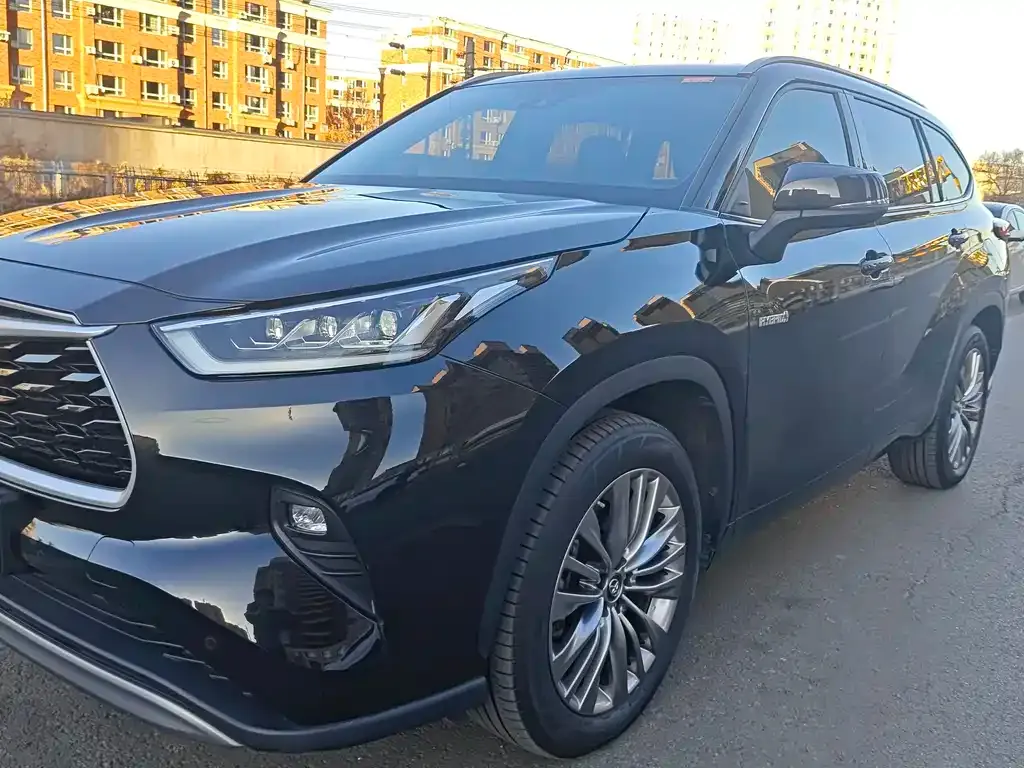 Toyota Highlander 2023 из CN, фото 2
