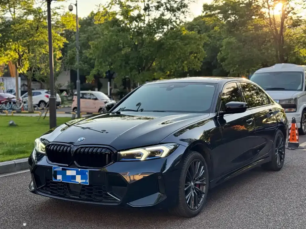 BMW 3 Series 2023 из CN, фото 1