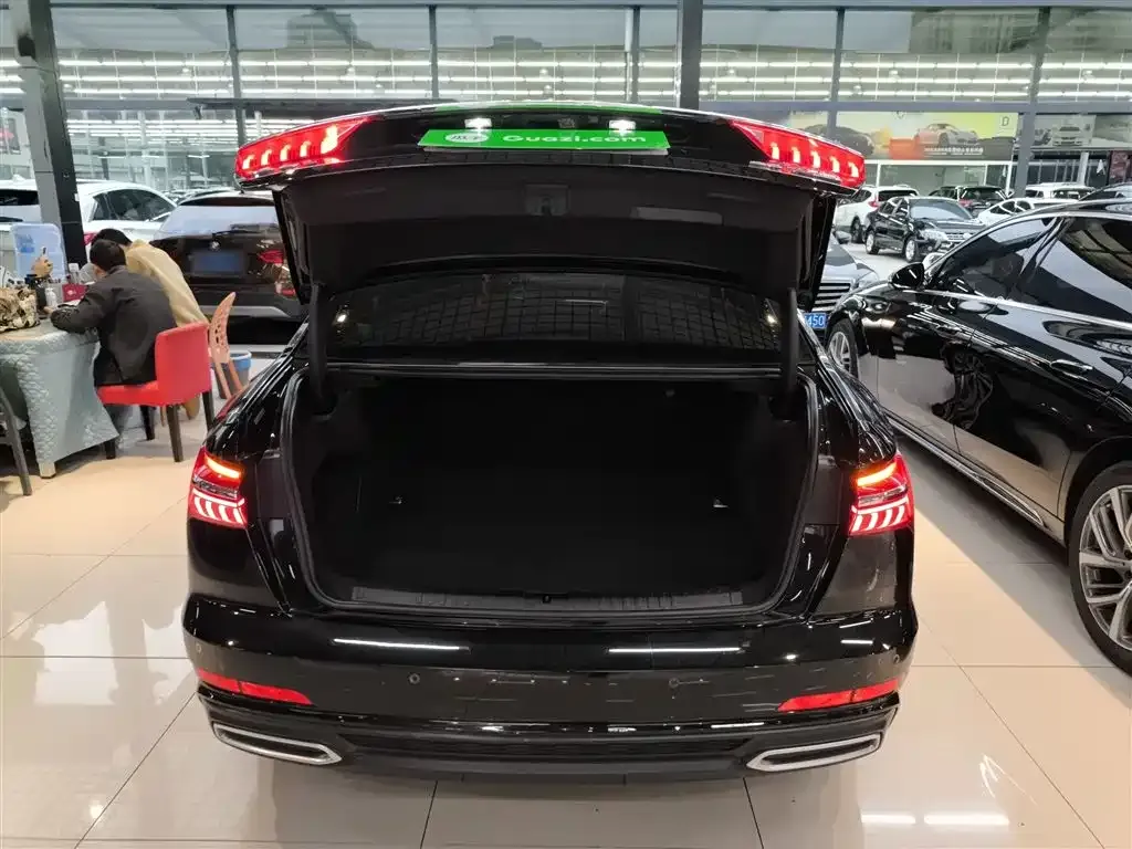 Audi A6L 2022 из CN, фото 10