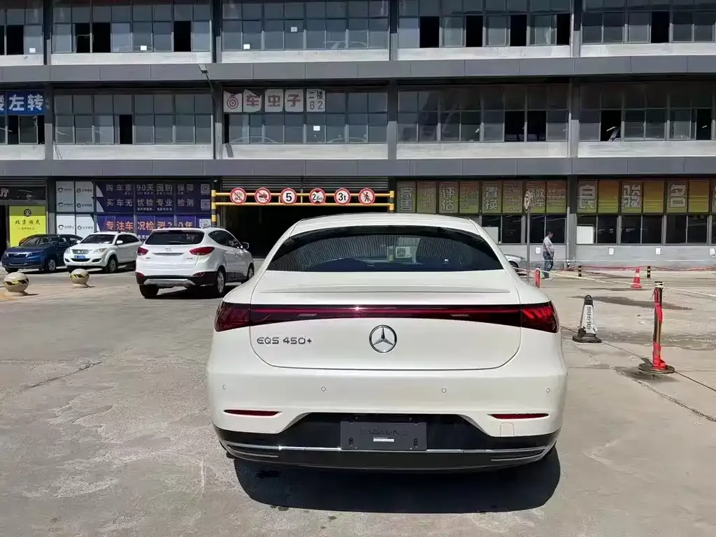 Mercedes-Benz EQS 2023 из CN, фото 8