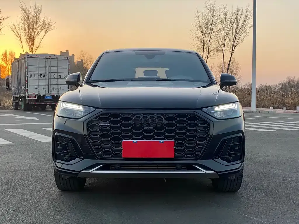 Audi Q5L Sportback 2023 из CN, фото 3