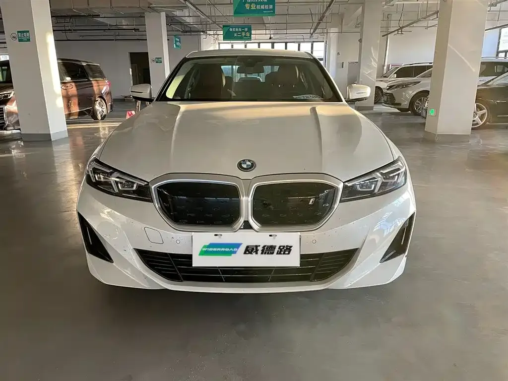 BMW i3 2023 из CN, фото 2