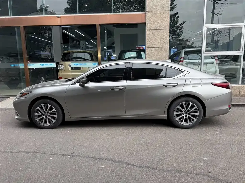 Lexus ES 2022 из CN, фото 3
