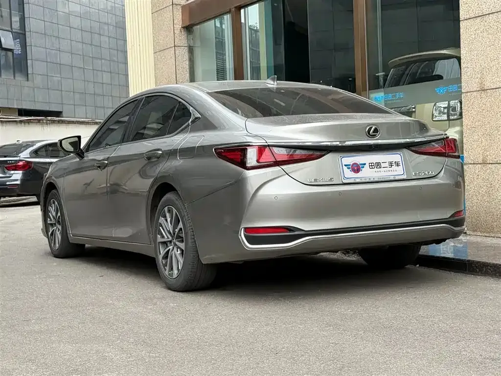 Lexus ES 2022 из CN, фото 4