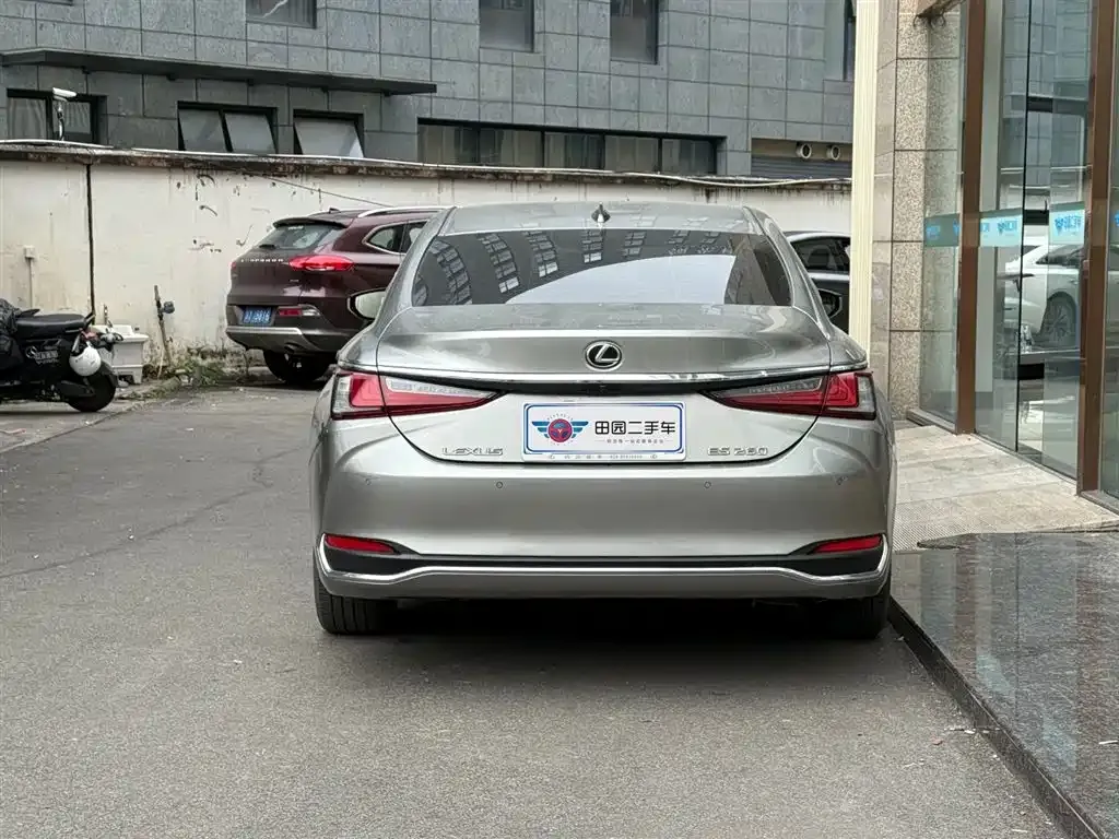 Lexus ES 2022 из CN, фото 5