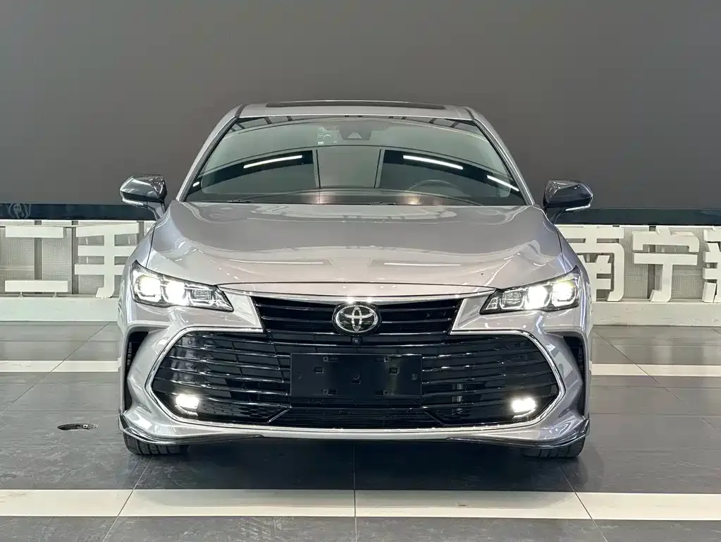 Toyota Avalon 2022 из CN, фото 3