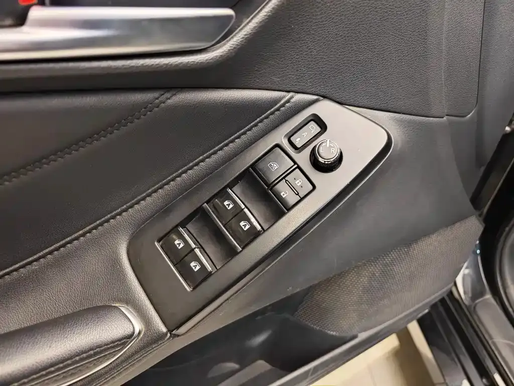 Toyota Avalon 2022 из CN, фото 9