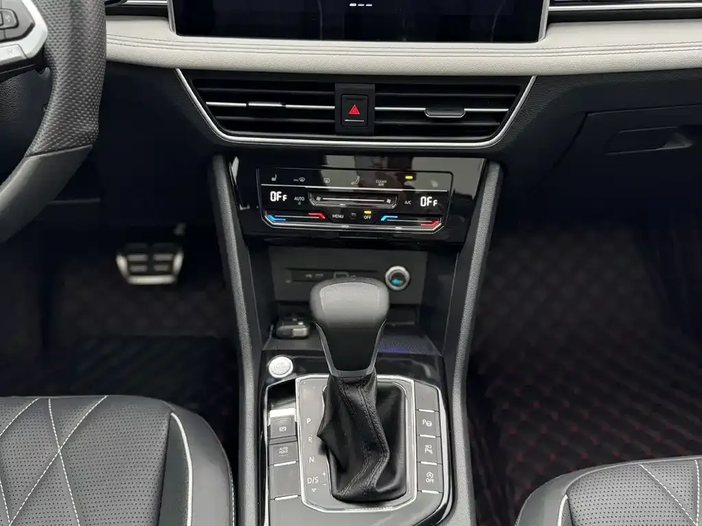 Volkswagen Tiguan L 2023 из CN, фото 6