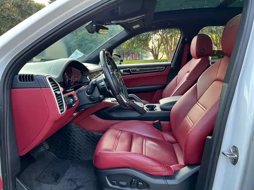 Porsche Cayenne 2023 из CN, фото 10