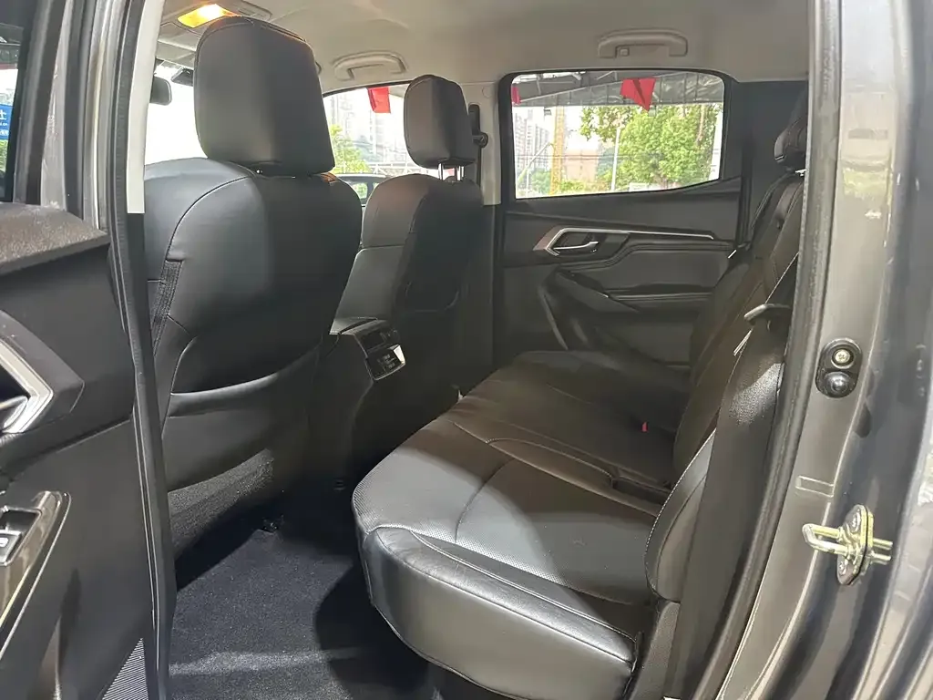 Isuzu D-MAX 2023 из CN, фото 10