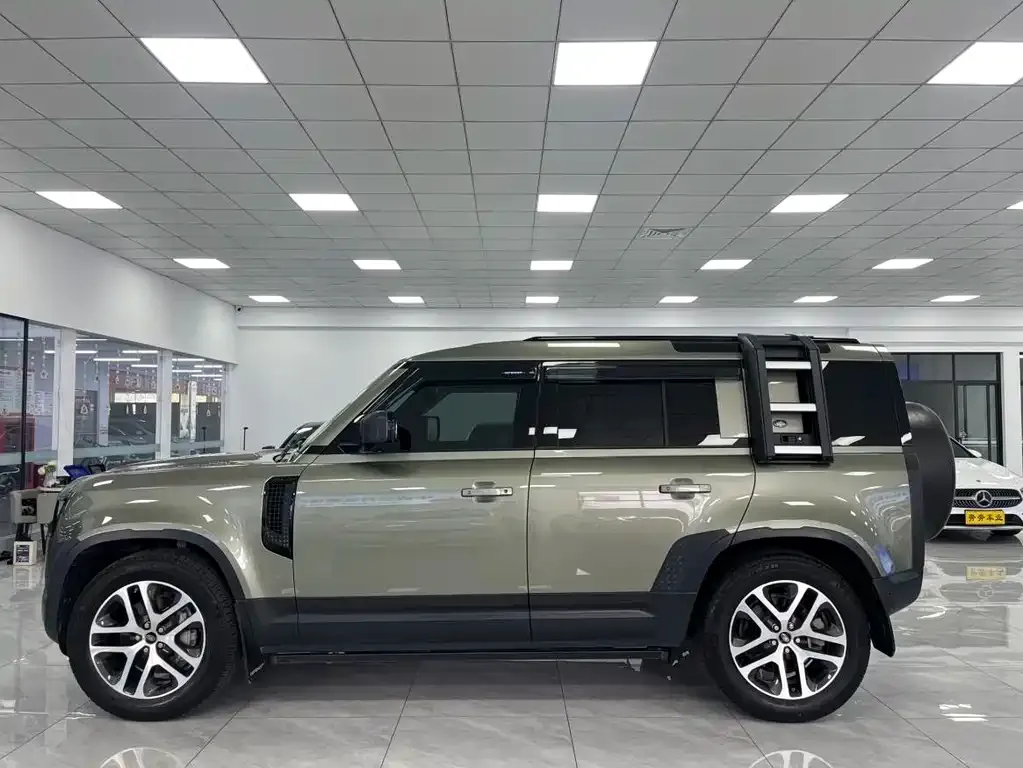 Land Rover Defender — фото 3