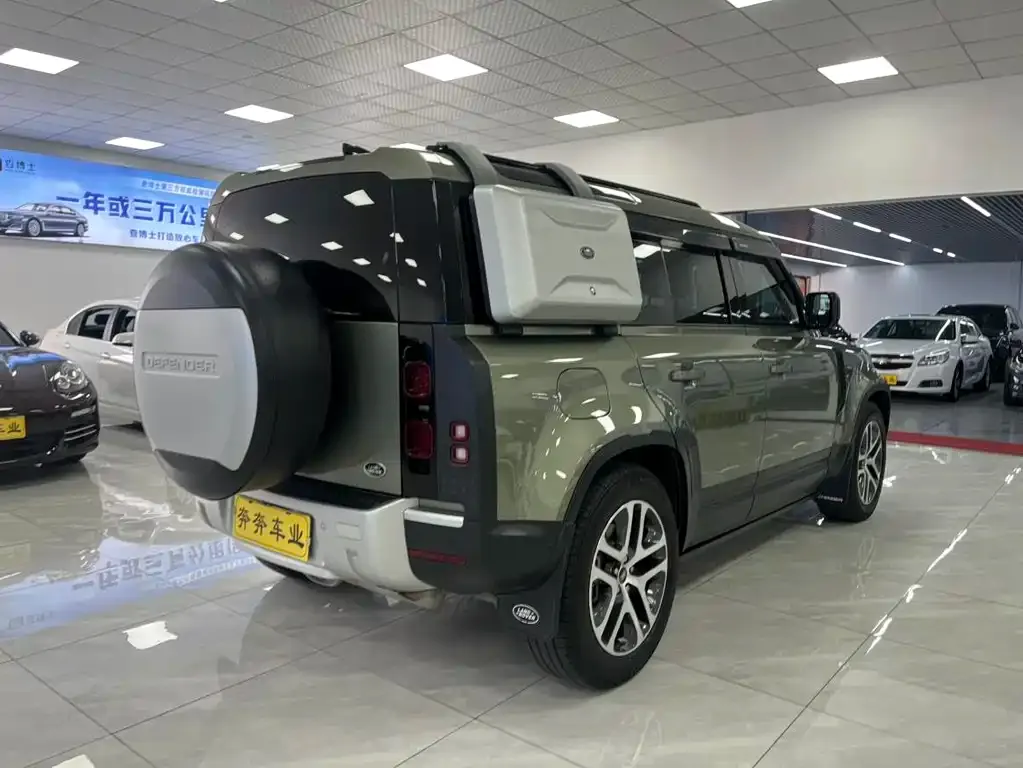 Land Rover Defender — фото 5