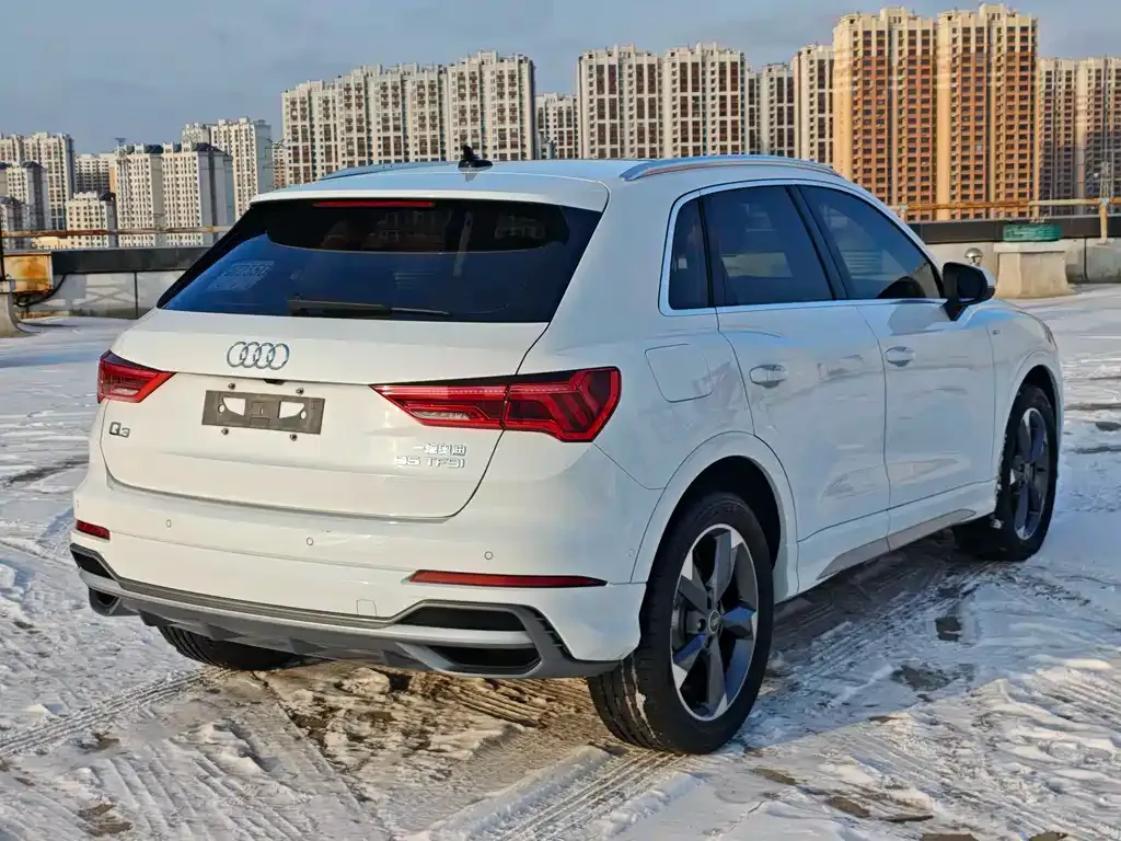 Audi Q3 2021 из CN, фото 5