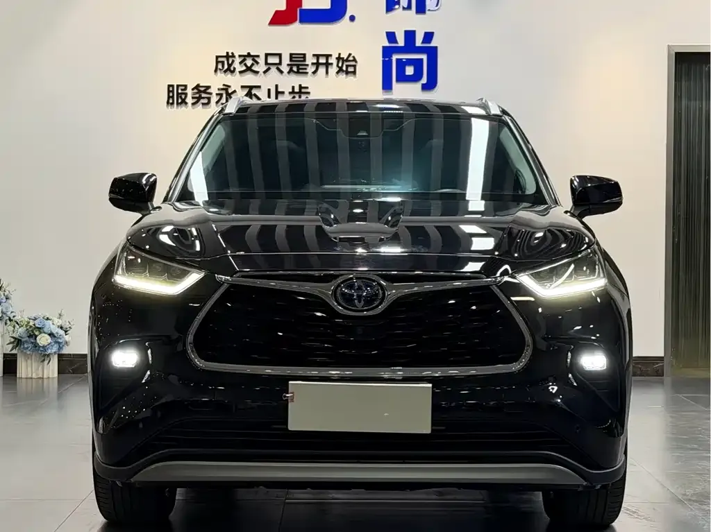 Toyota Highlander 2023 из CN, фото 2
