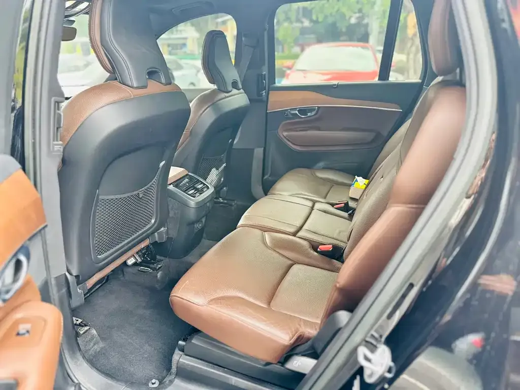 Volvo XC90 2022 из CN, фото 6