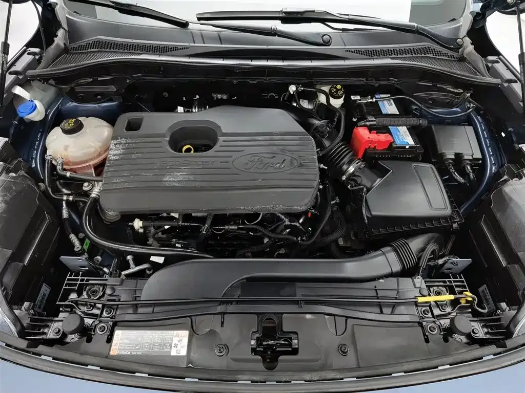 Ford Escape 2021 из CN, фото 6