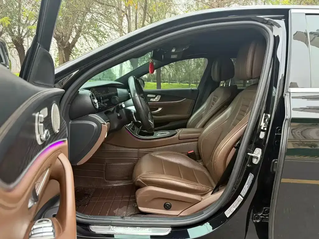 Mercedes-Benz E-Class 2022 из CN, фото 5