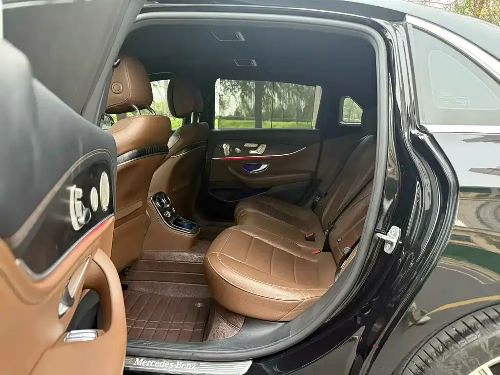 Mercedes-Benz E-Class 2022 из CN, фото 6