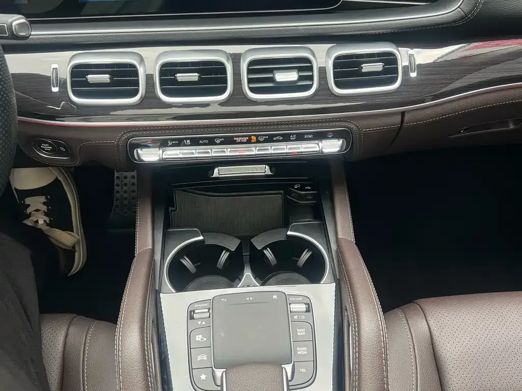 Mercedes-Benz GLS 2023 из CN, фото 8